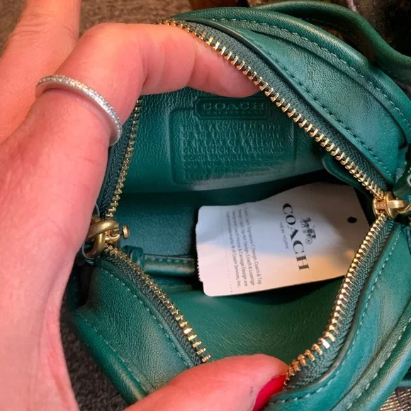 Authentic COACH 1941 glovetanned leather zip coin/clutch/Crosby - Picture 8 of 12